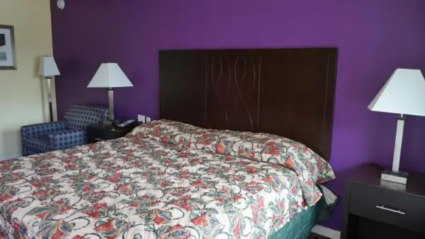Village Motor Inn 6